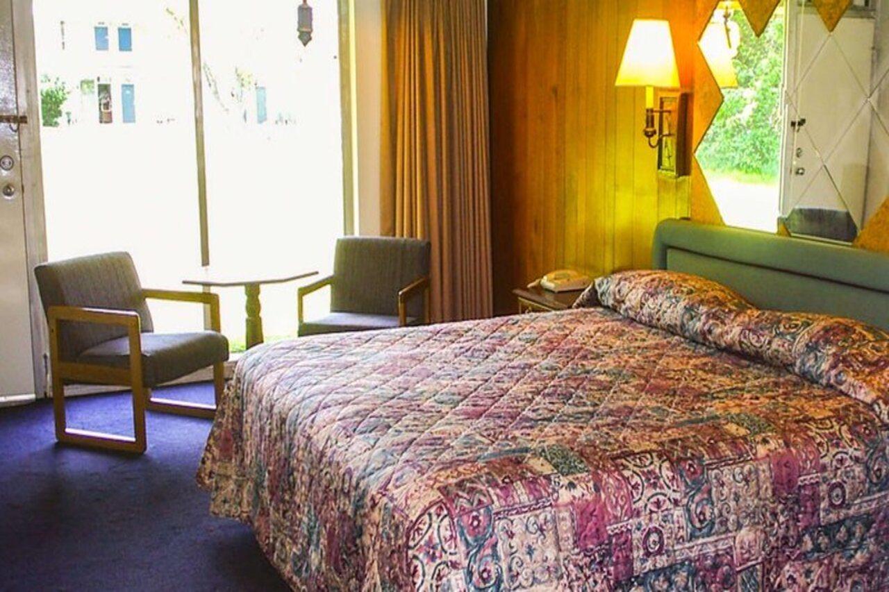 Kings Inn Cleveland Strongsville Exteriör bild