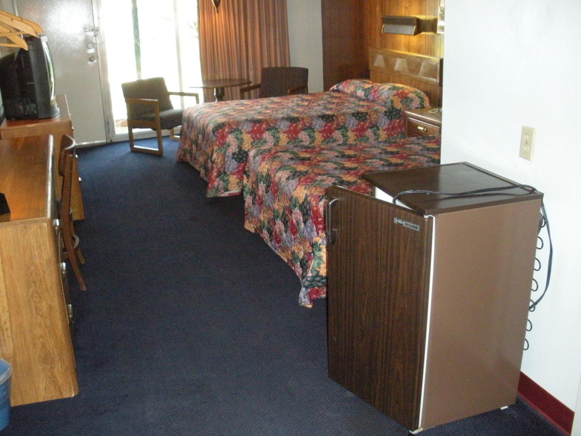 Kings Inn Cleveland Strongsville Exteriör bild