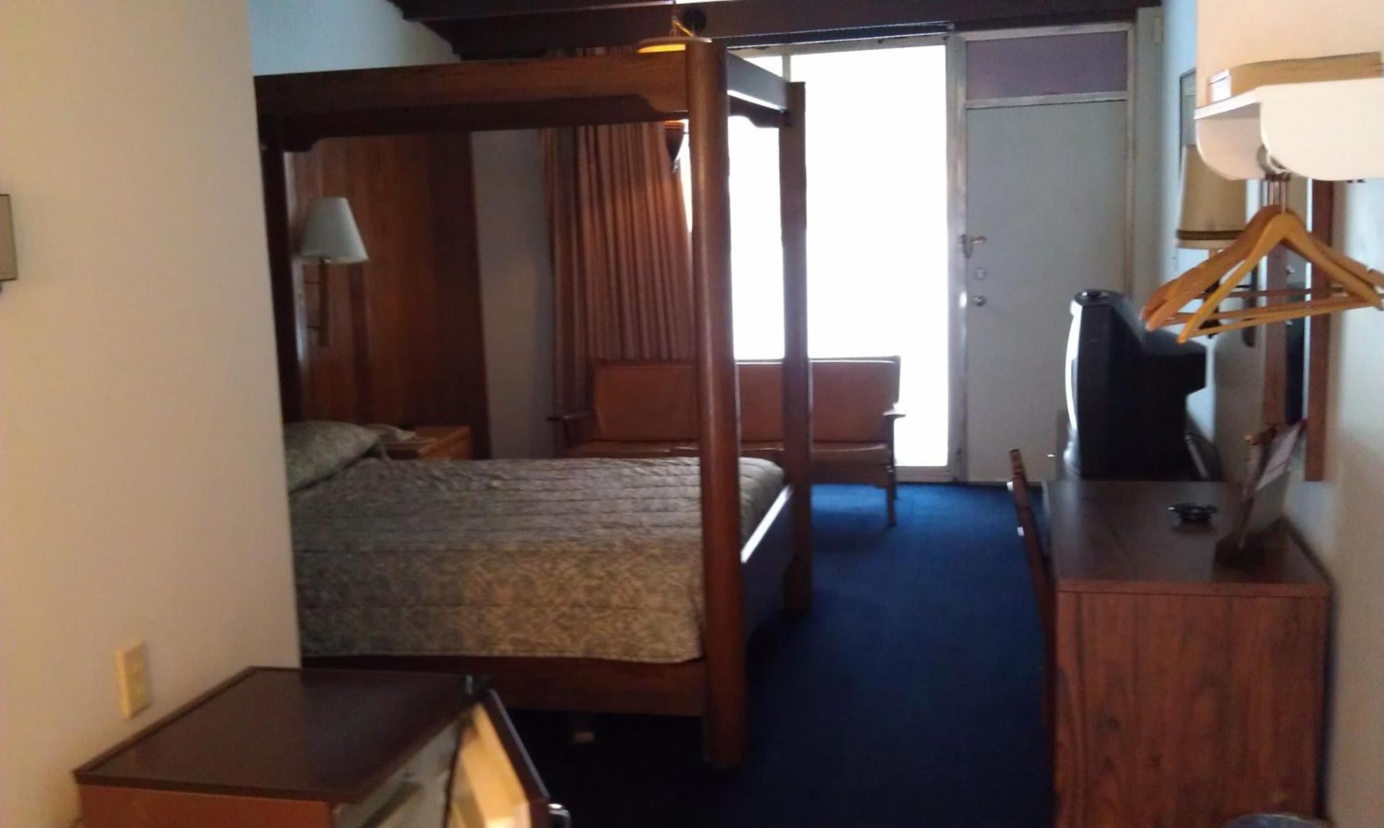 Kings Inn Cleveland Strongsville Exteriör bild
