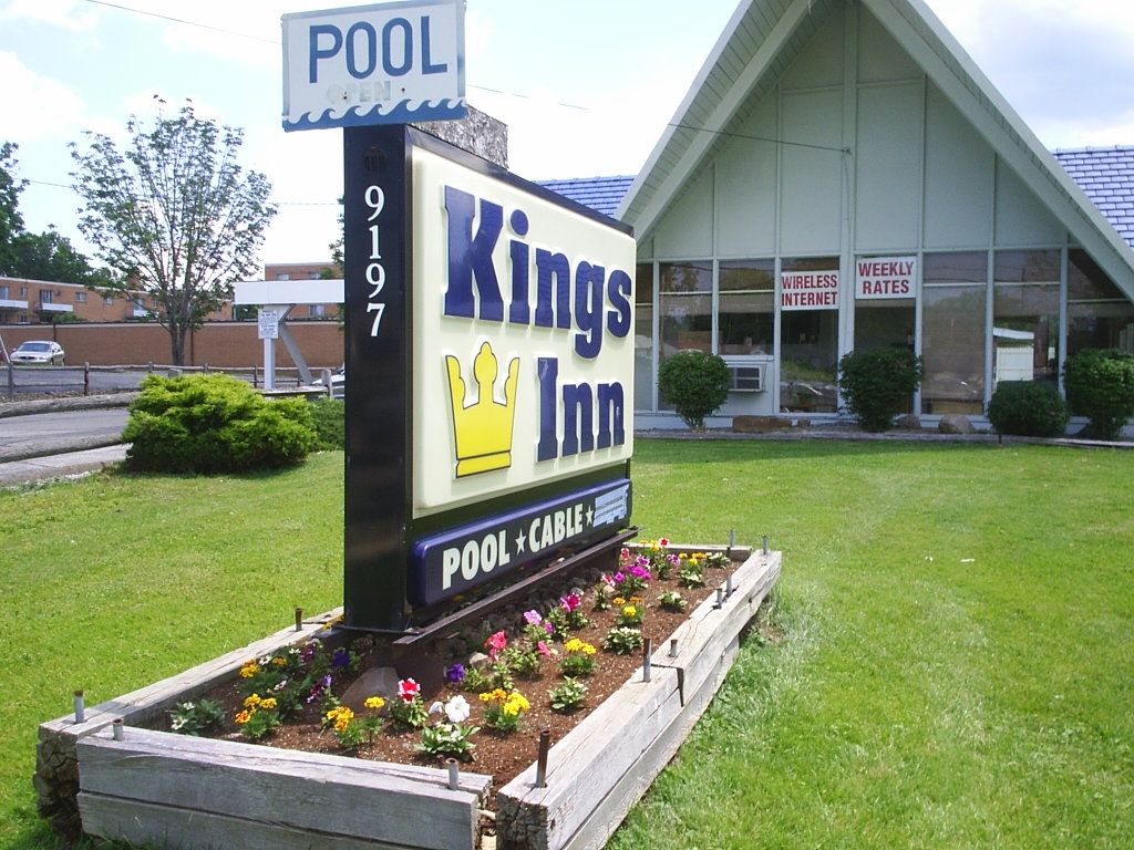 Kings Inn Cleveland Strongsville Exteriör bild